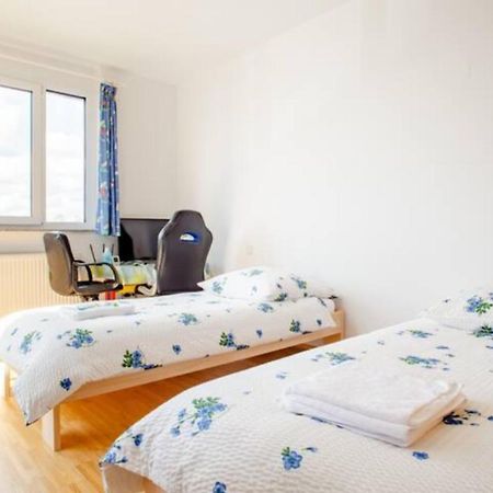 Beautiful Room With Balcony Direction To Messe Hannover Esterno foto